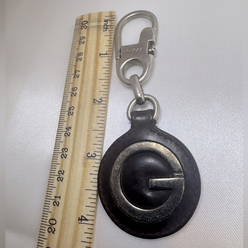 Gucci Keychain Leather Circle Logo Bag Charm Silver Clasp Rare 90s Y2K Vintage - Picture 6 of 7
